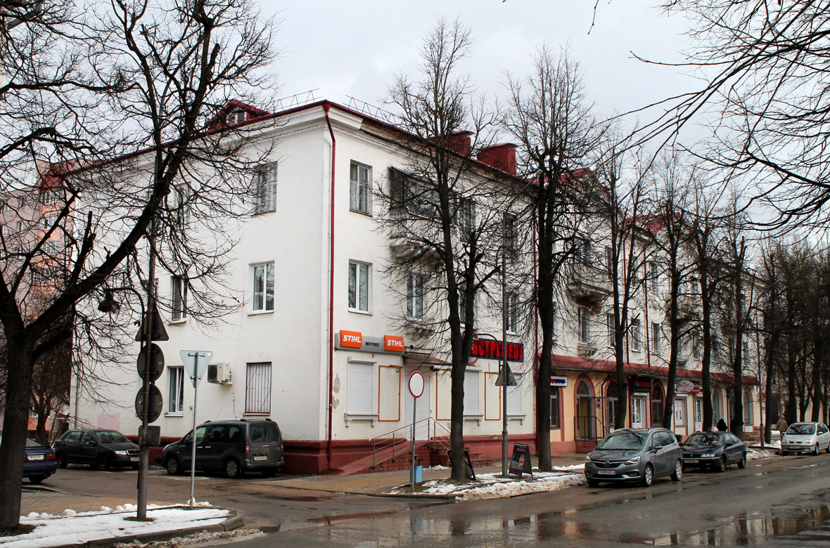 Молодечно, Улица Волынца, 9