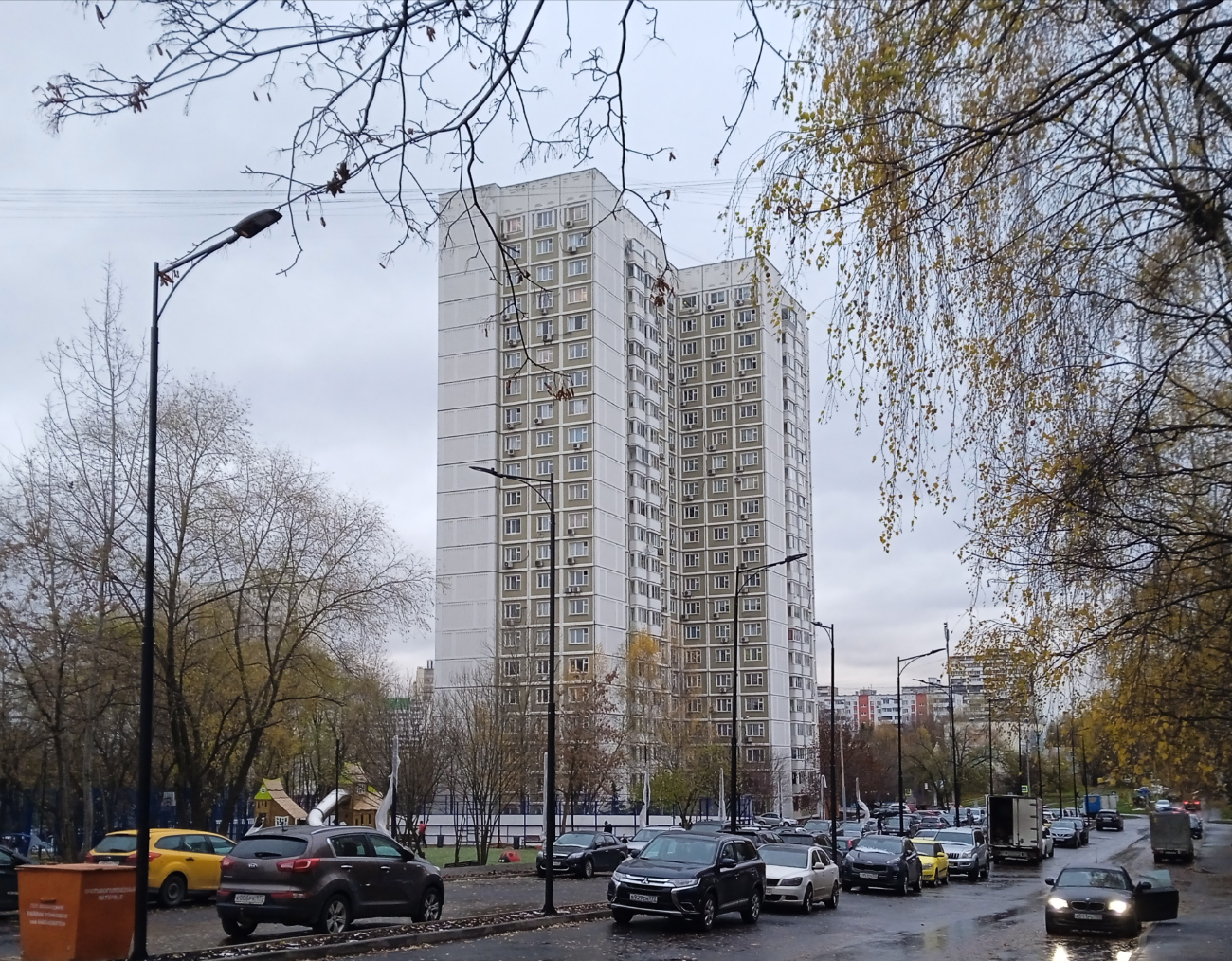 Moscow, Улица Введенского, 32