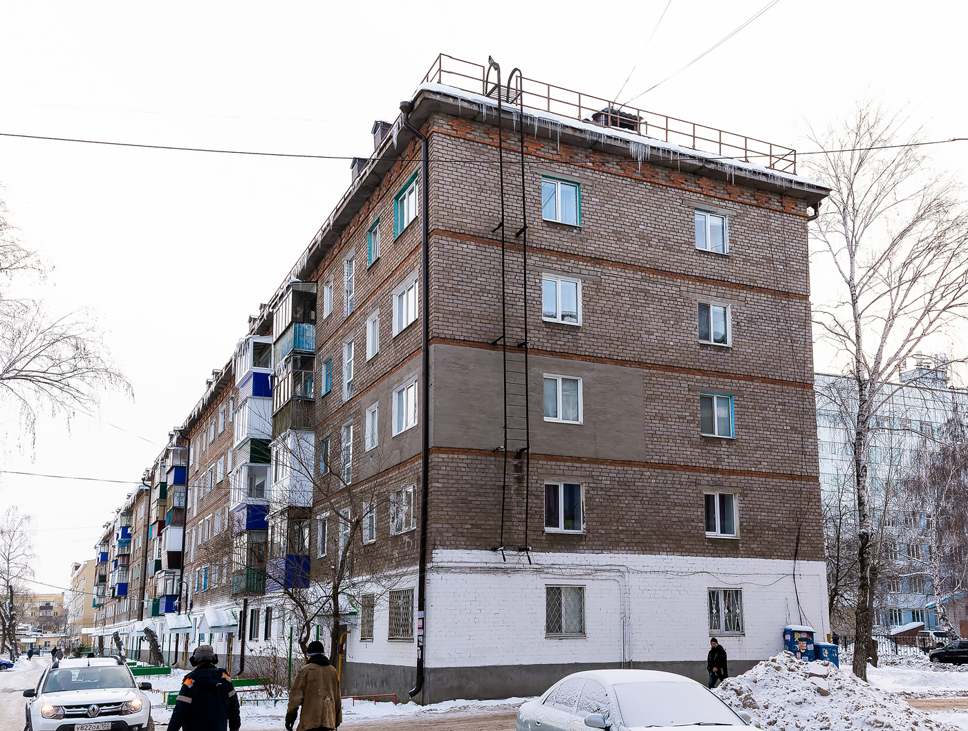 Sterlitamak, Улица Голикова, 24