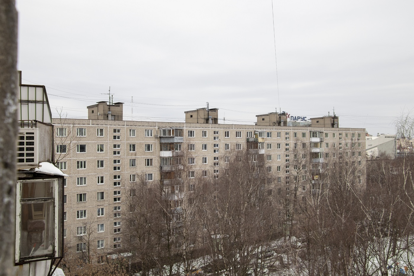 Химки, Молодёжная улица, 16 / Улица Строителей, 15