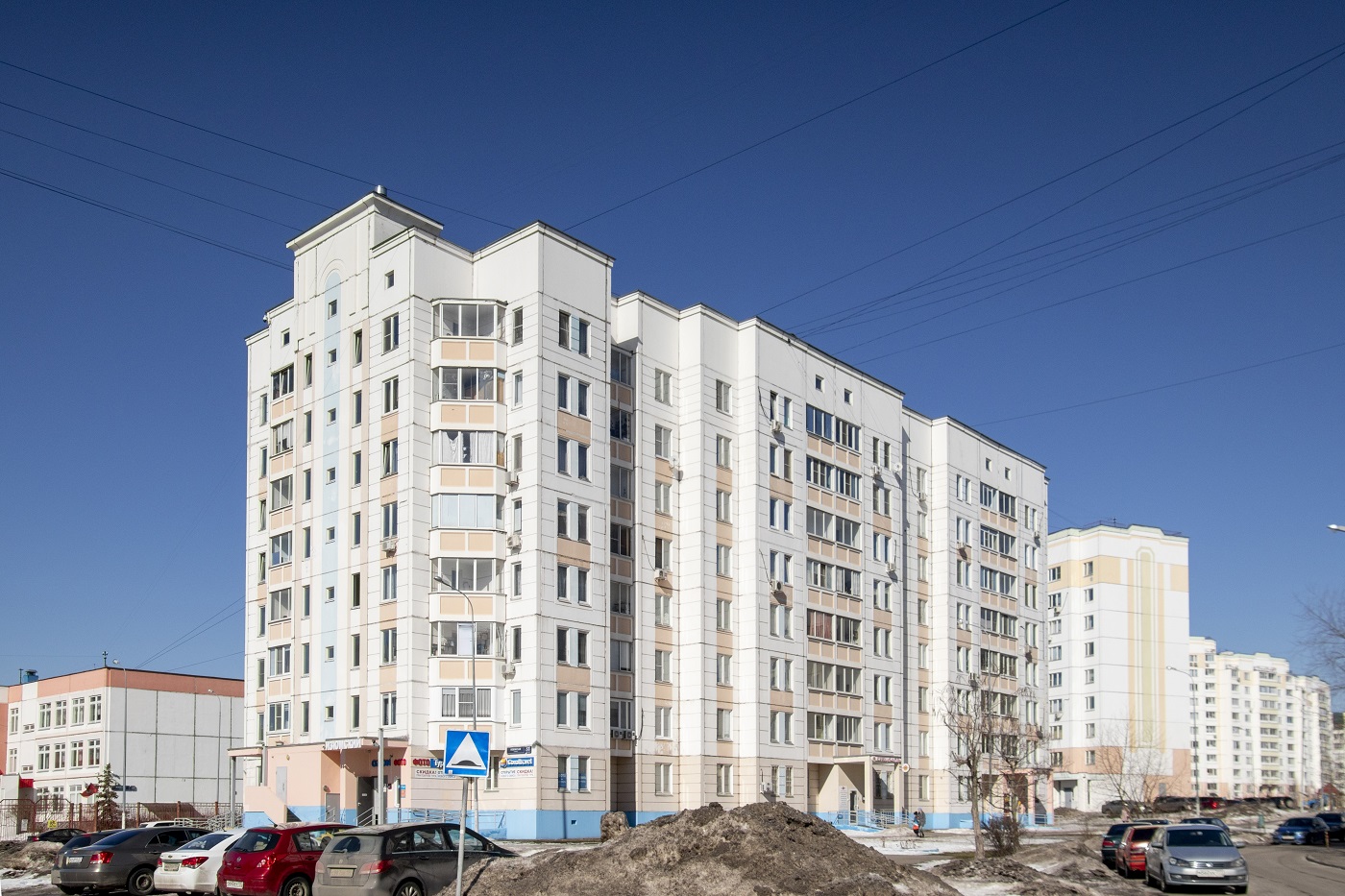 Москва, Изюмская улица, 53 корп. 1