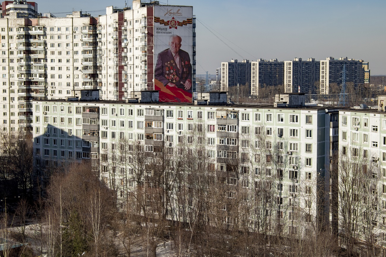 Khimki, Улица Родионова, 13 / Улица 9 Мая, 18