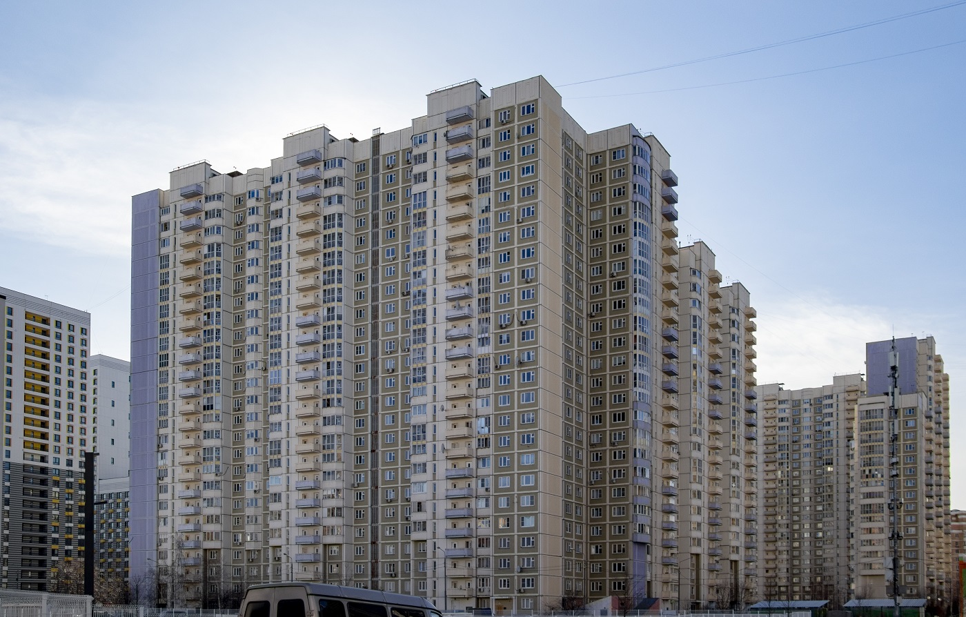 Химки, Молодёжная улица, 60