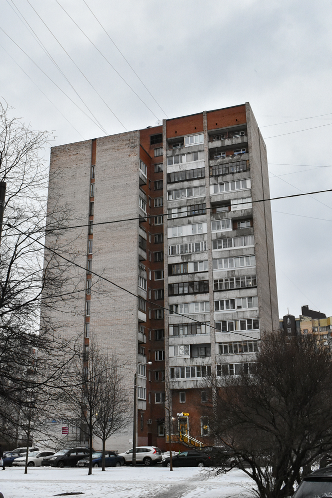 Санкт-Пецярбург, Аллея Поликарпова, 1