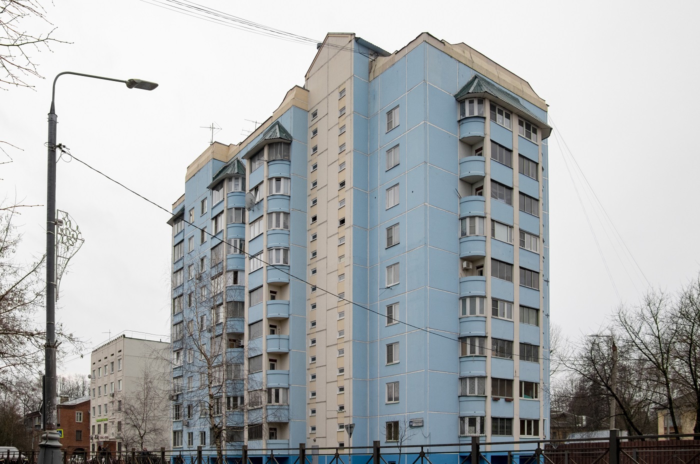 Химки, Микрорайон Сходня, Первомайская улица, 19