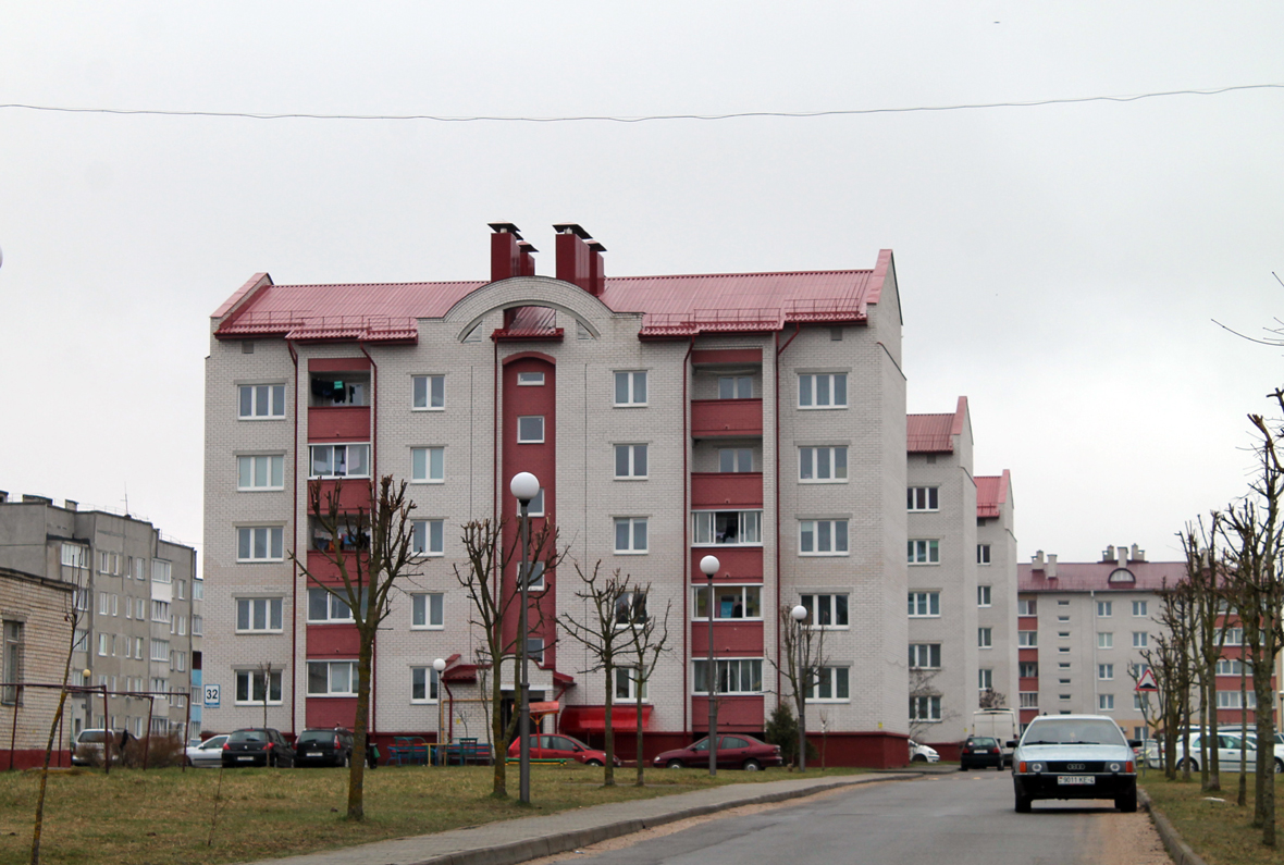 Ивье, Молодёжная улица, 32