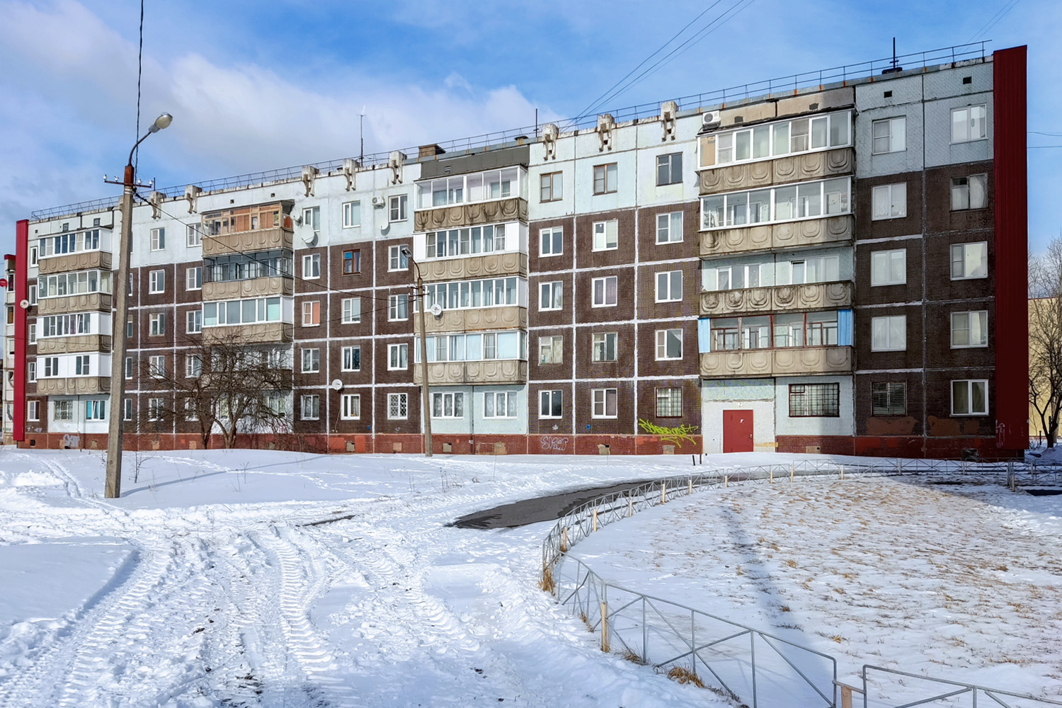 Кириши, Плавницкий бульвар, 30