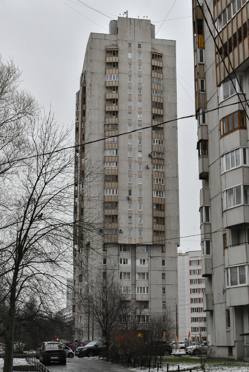 Санкт-Петербург, Площадь Льва Мациевича, 1