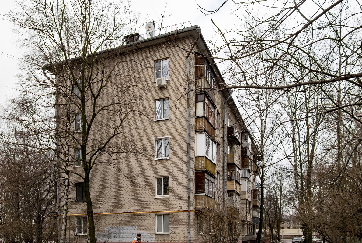 Химки, Микрорайон Сходня, Октябрьская улица, 11