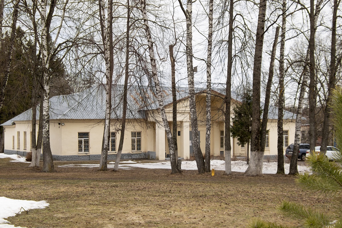 Khimki, Микрорайон Фирсановка, Школьная улица, 4