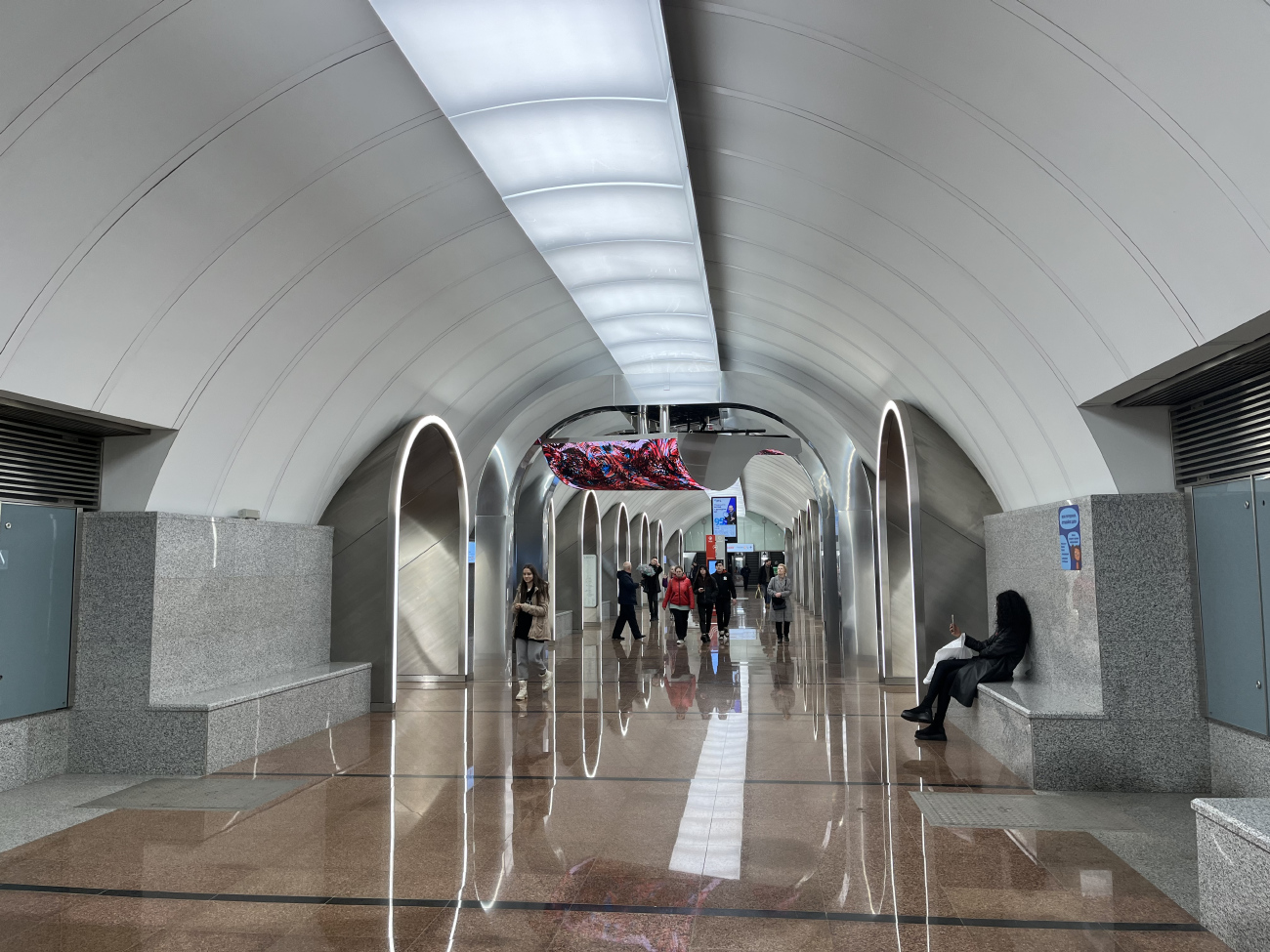 Moskva, Большая Кольцевая линия Московского метрополитена, станция метро «Рижская»