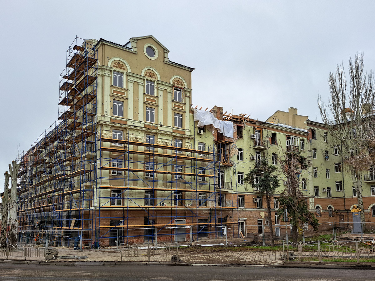 Мариуполь, Проспект Ленина, 42