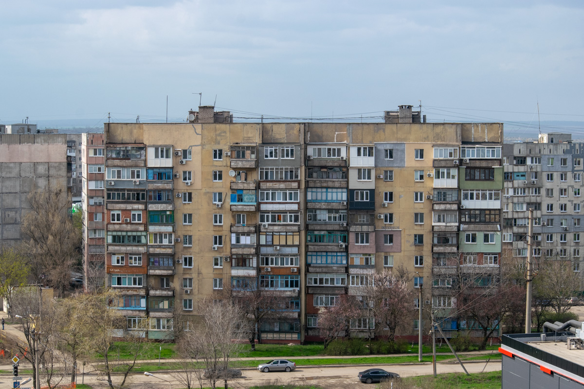 Мариуполь, Улица 9-й Авиадивизии, 24 / Улица Филиппа Орлика, 73