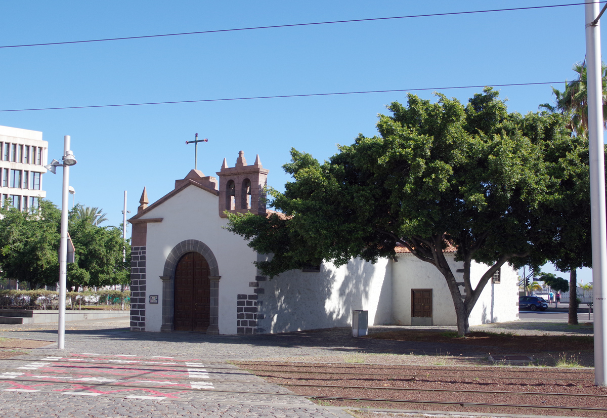 Санта-Крус-де-Тенерифe, Avenida Bravo Murillo *