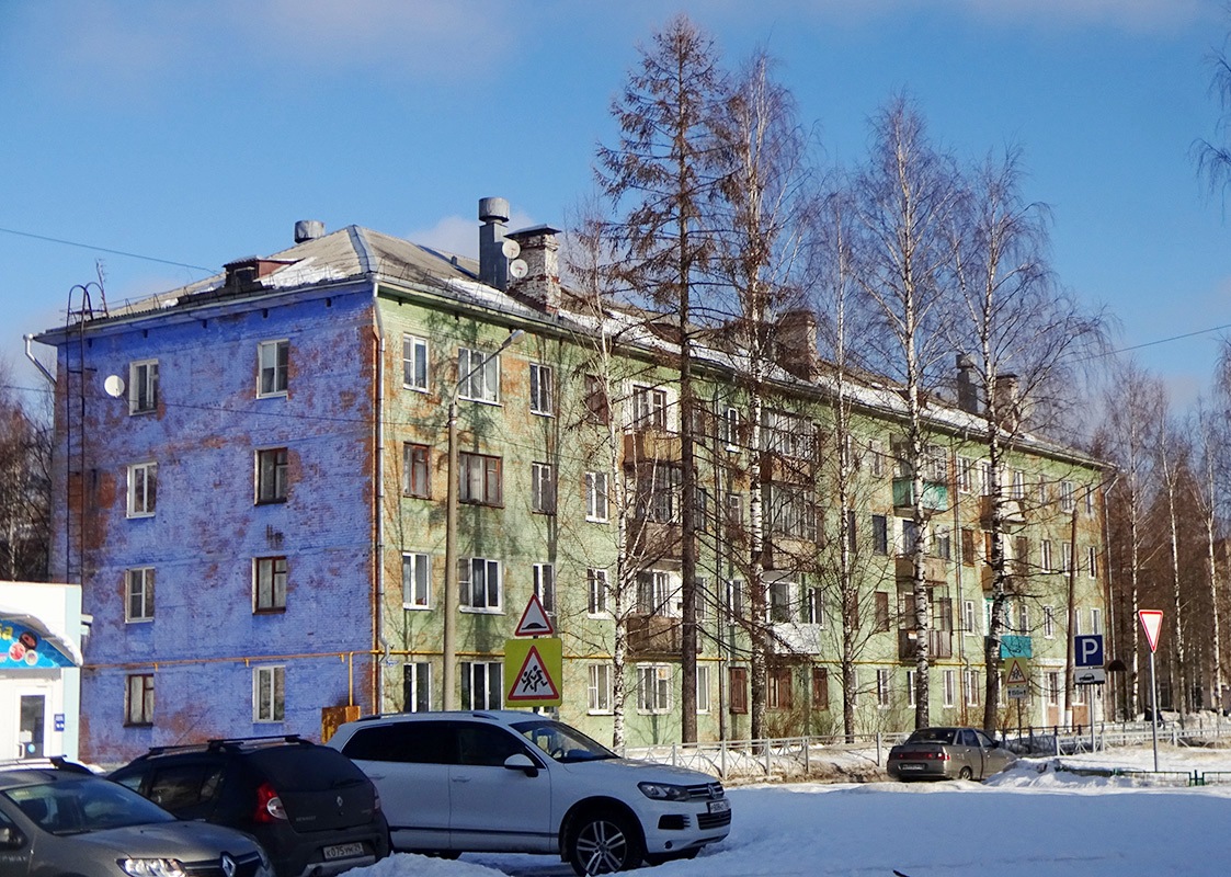 Мирный, Улица Ломоносова, 13