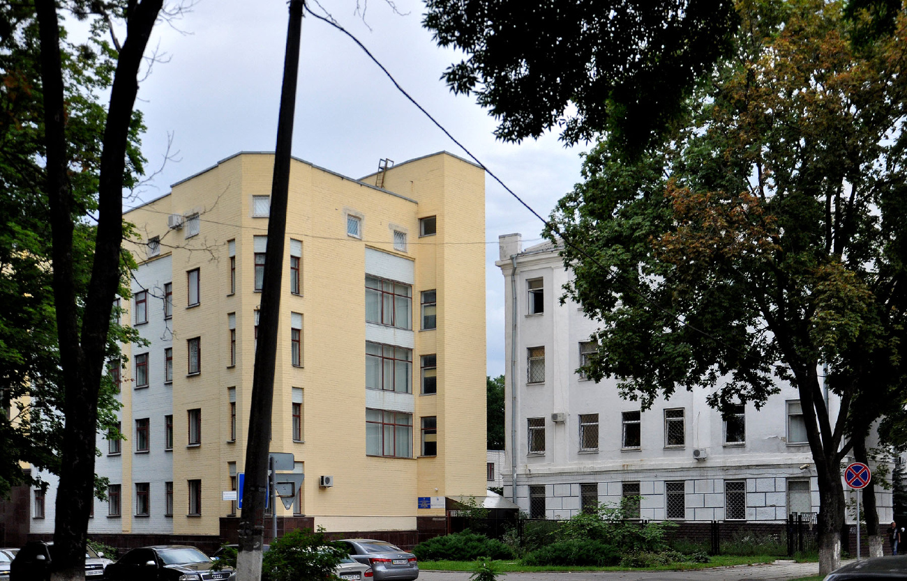 Харьков, Костомаровская улица, 15/17; Улица Алчевских, 49