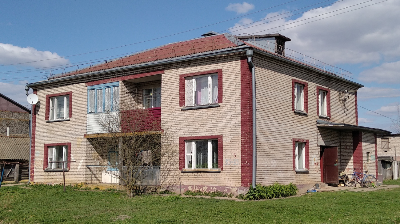 Еремеевщина, Школьная улица, 5
