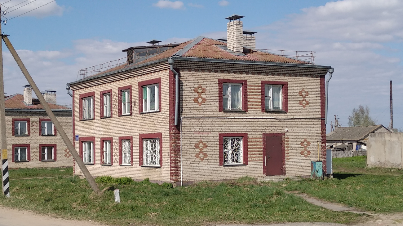 Еремеевщина, Школьная улица, 14
