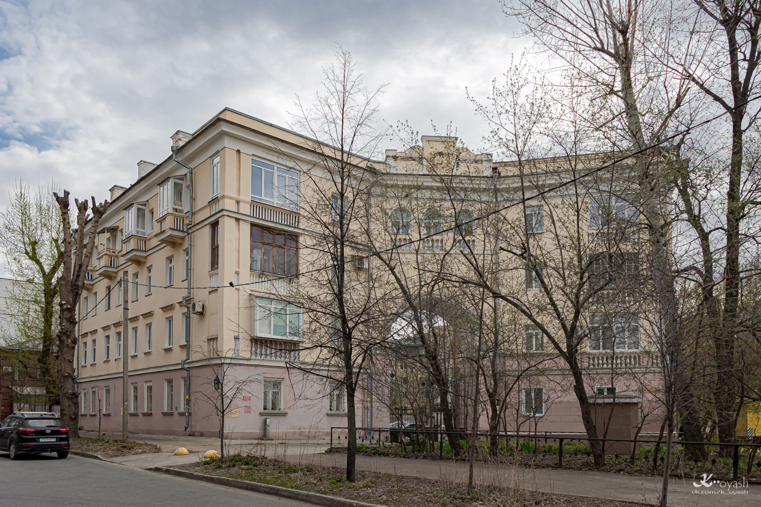 Казань, Улица Лесгафта, 2 / Улица Айвазовского, 17; Улица Айвазовского, 19