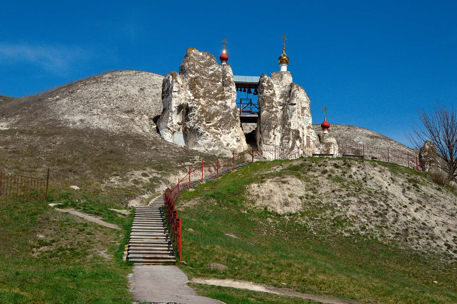 Подгоренский район, прочие н.п., с. Костомарово, Монастырская улица, 1