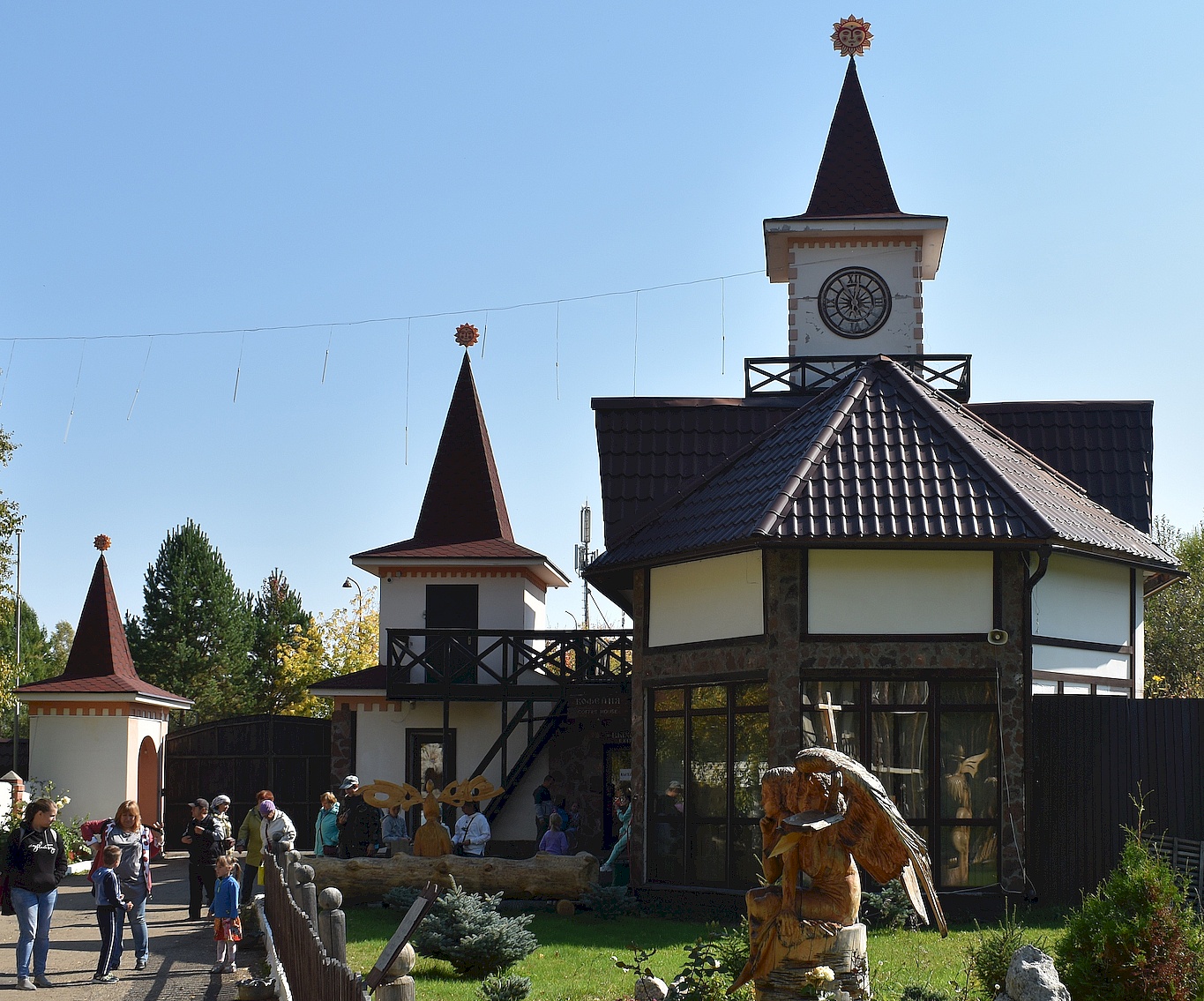 Савватеевка, Клубная улица, 4/2