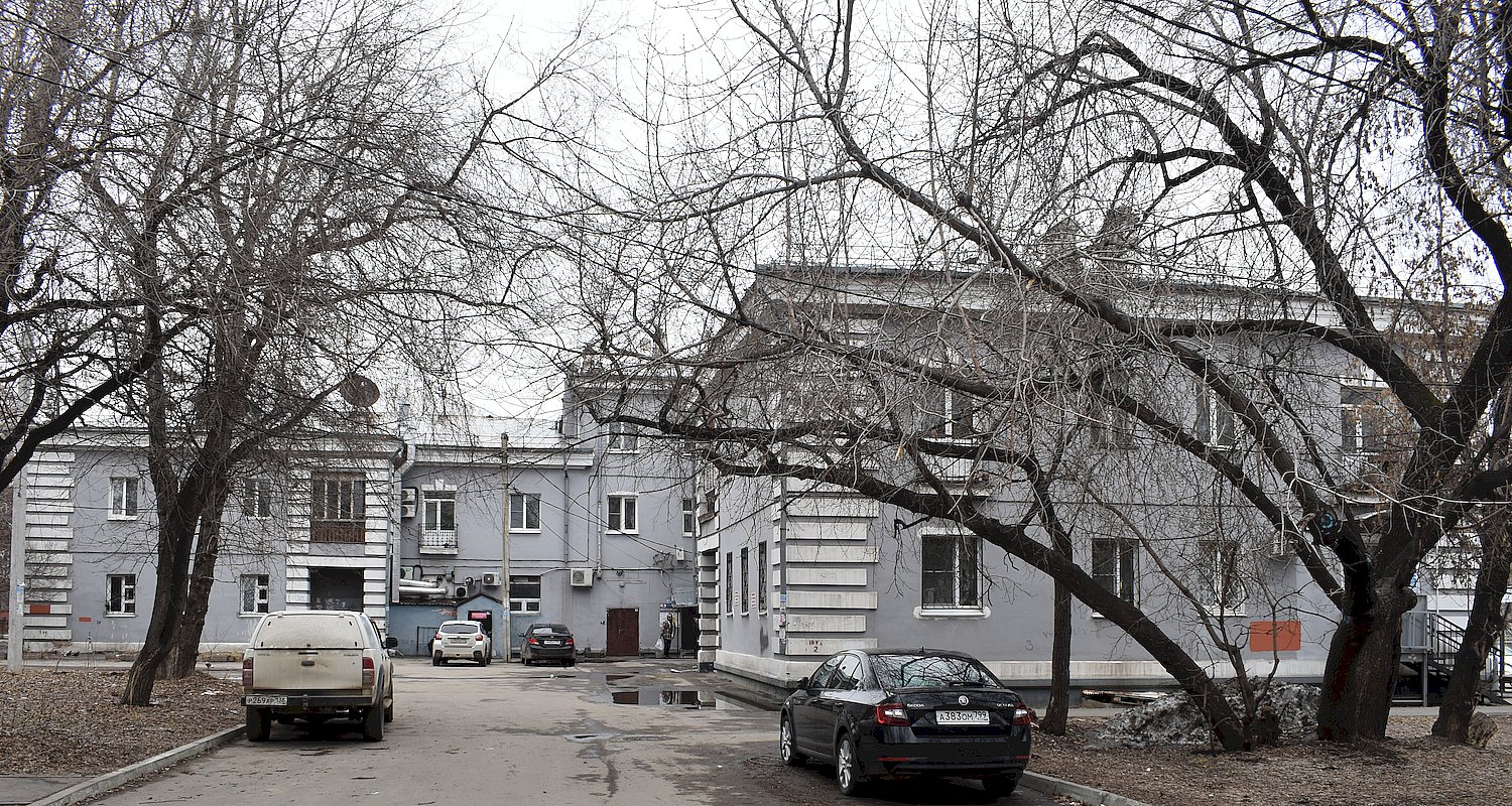 Иркутск, Улица Безбокова, 8