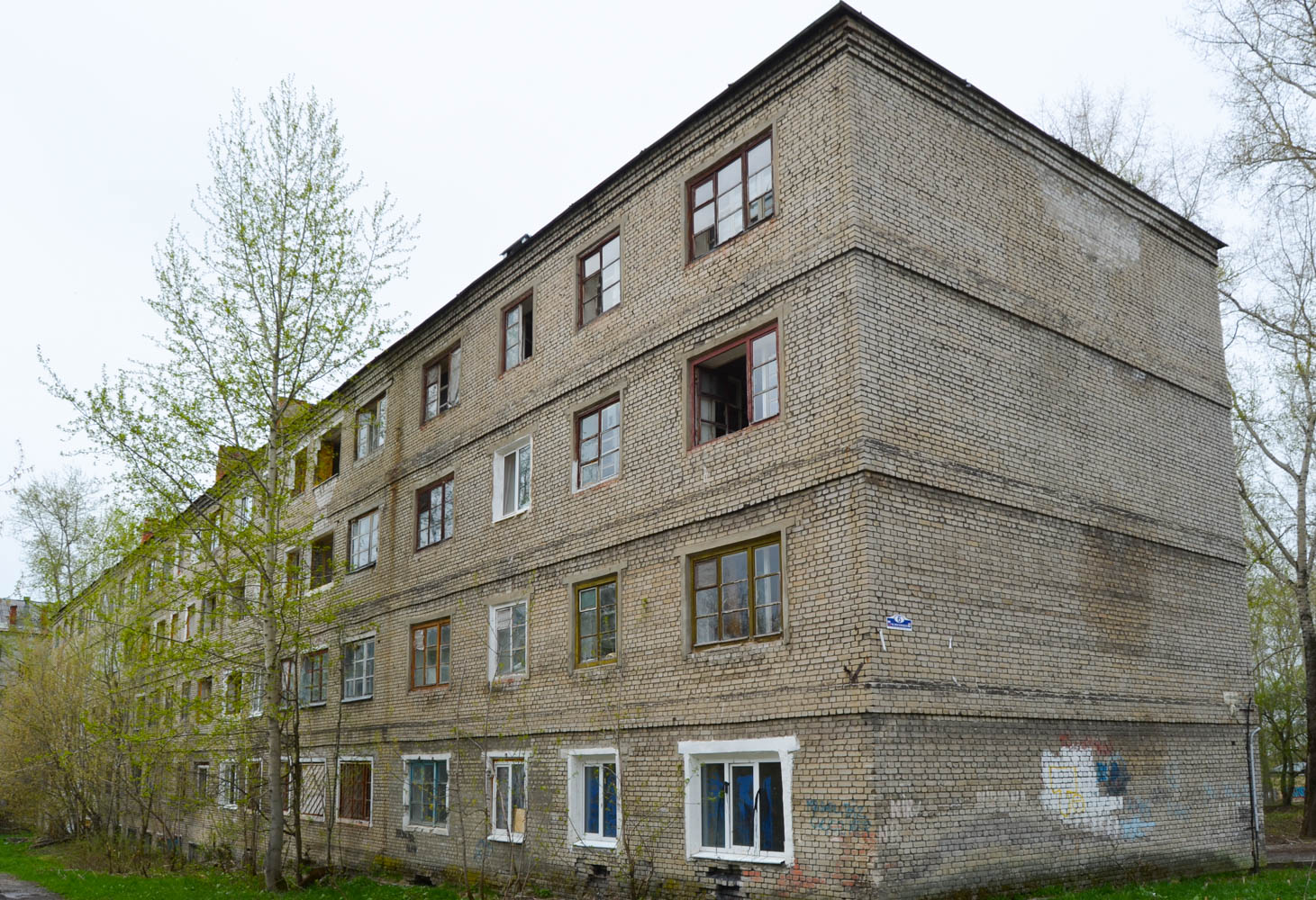 Березники, Улица Челюскинцев, 6