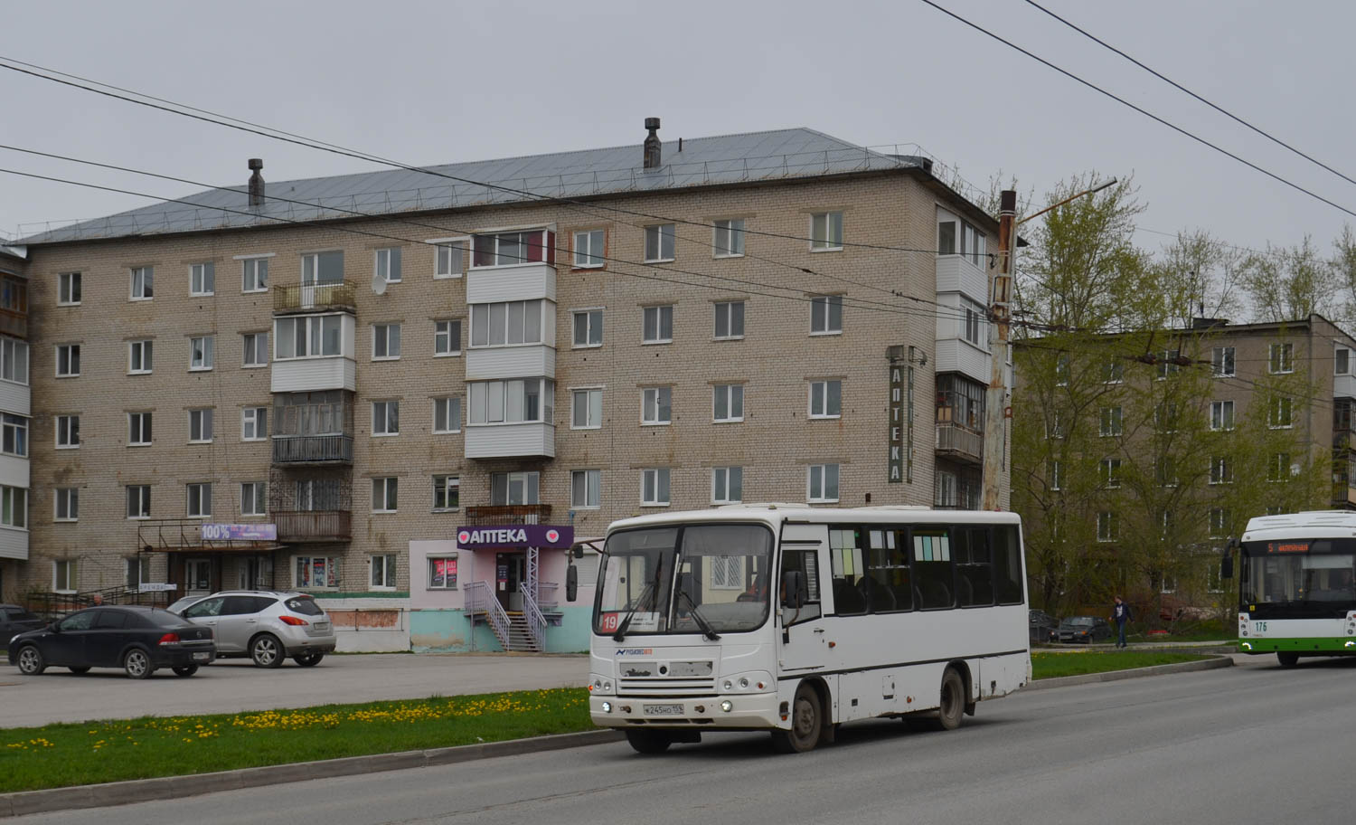 Березники, Улица Пятилетки, 79; Улица Пятилетки, 81