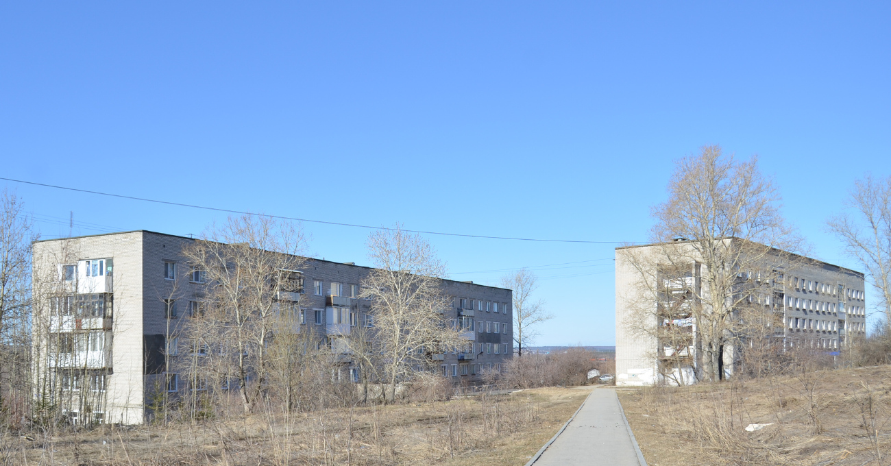 Соликамск, Привокзальная улица, 10; Привокзальная улица, 163