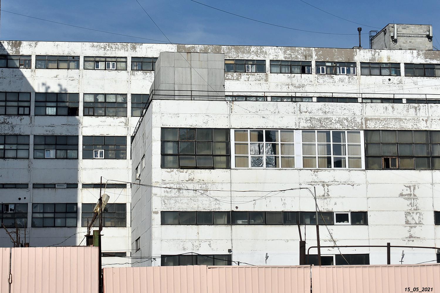 Санкт-Петербург, 7-я линия В. О., 84; 7-я линия В. О.,  82 корп. 2