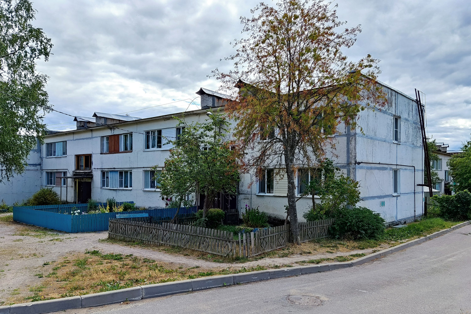 Приозерский район, прочие н. п., Плодовое, Школьная улица, 12