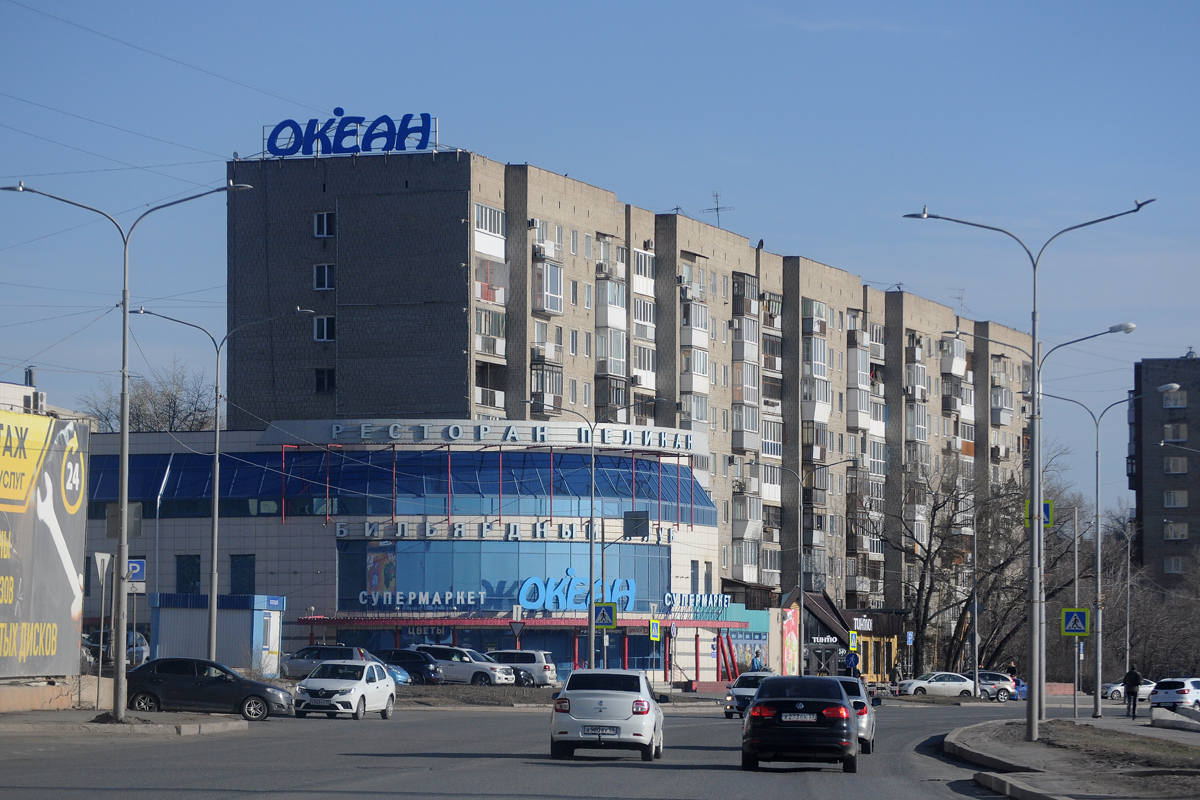 Омск, Иртышская набережная, 12 корп. 1; Иртышская набережная, 12