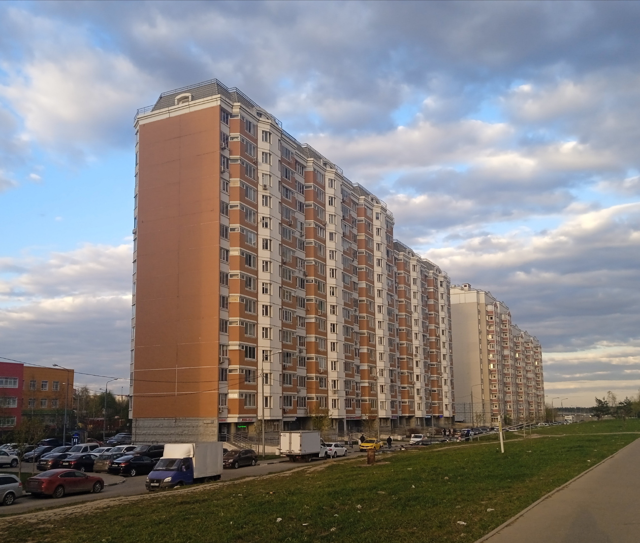 Ленинский городской округ, прочие н.п., пос. Дрожжино, Новое шоссе, 13