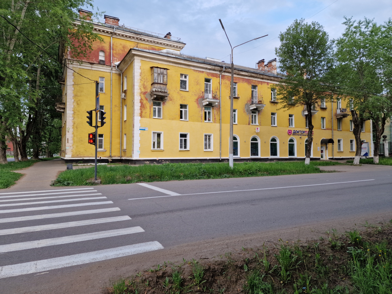 Глазов, Советская улица, 1