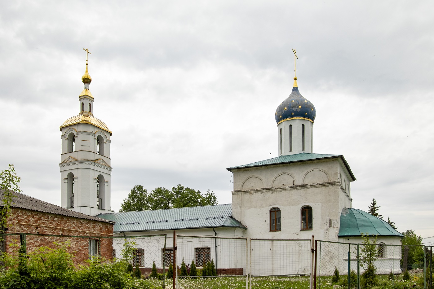 Малино, Успенская площадь, 1; Успенская улица, 1*