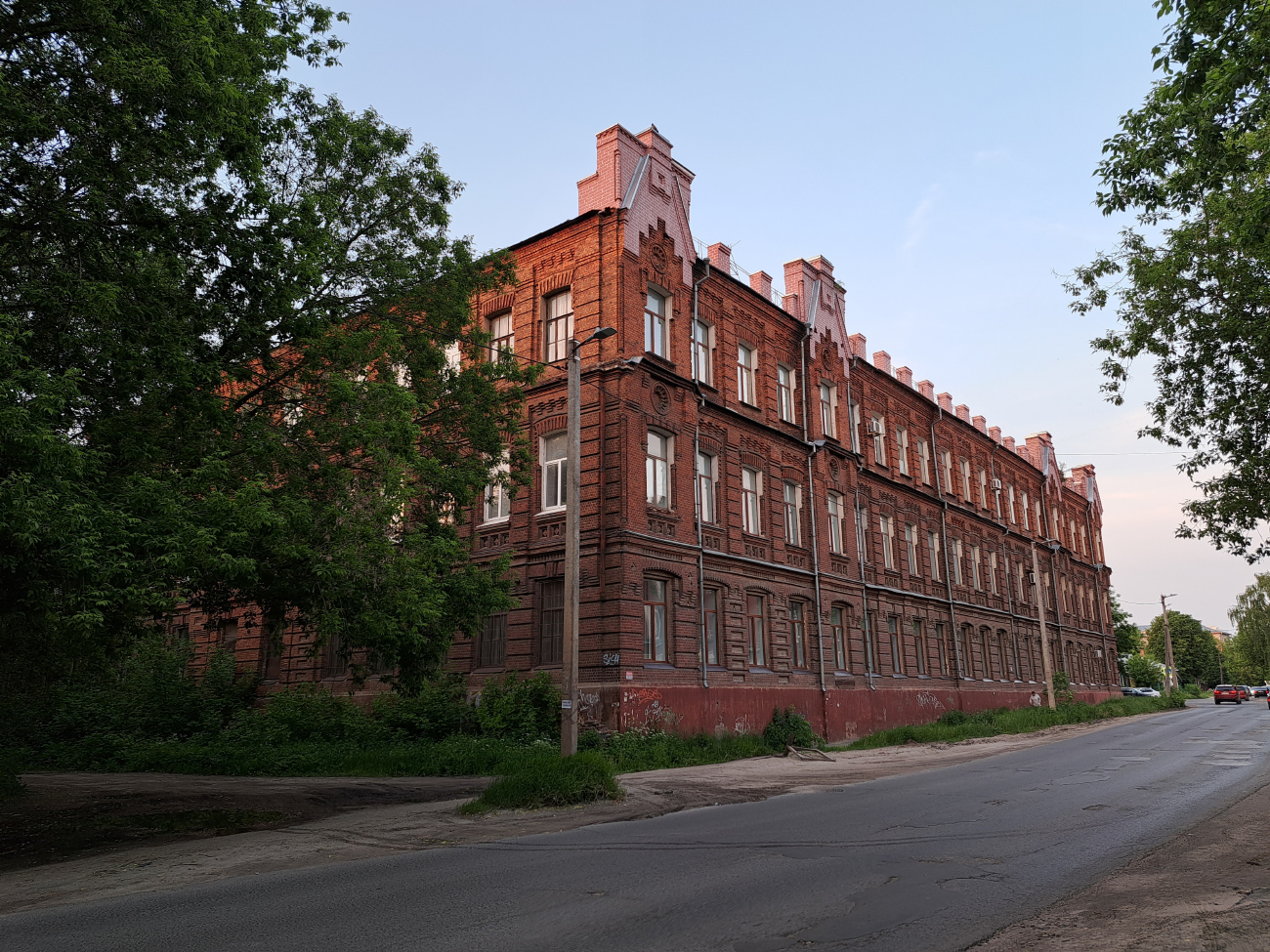 Иваново, Московская улица, 48 / Улица Маяковского, 2