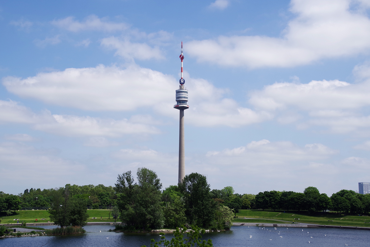 Вена, Donauturmplatz, 1