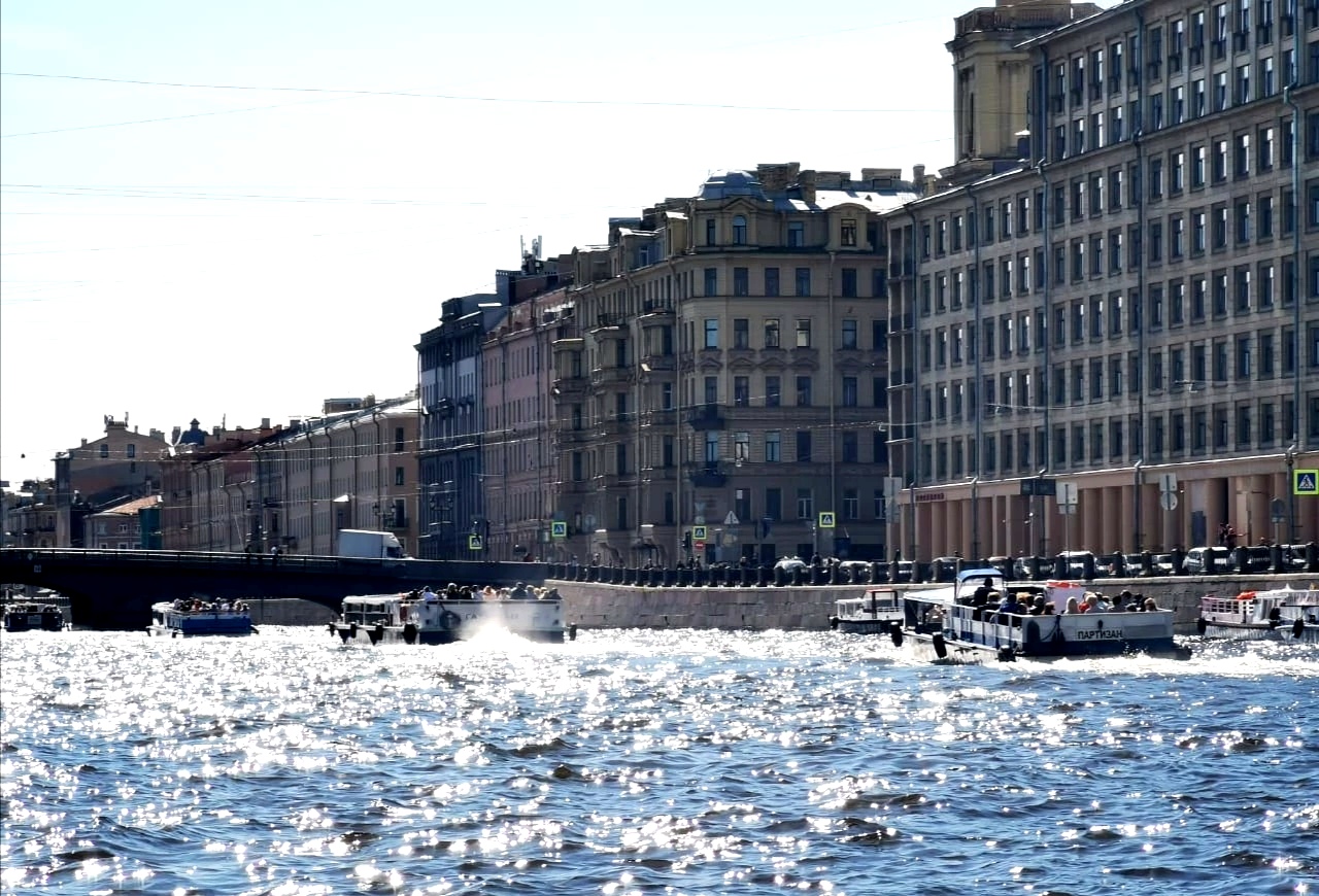 Санкт-Петербург, Измайловский мост; Набережная реки Фонтанки, 127 / Вознесенский проспект, 57. Санкт-Петербург — Фотозарисовки