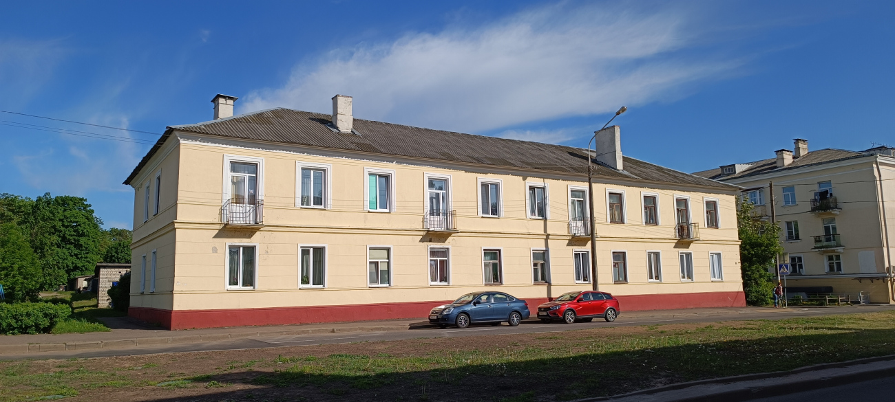 Минск, Улица Челюскинцев, 14 / Центральная улица, 12