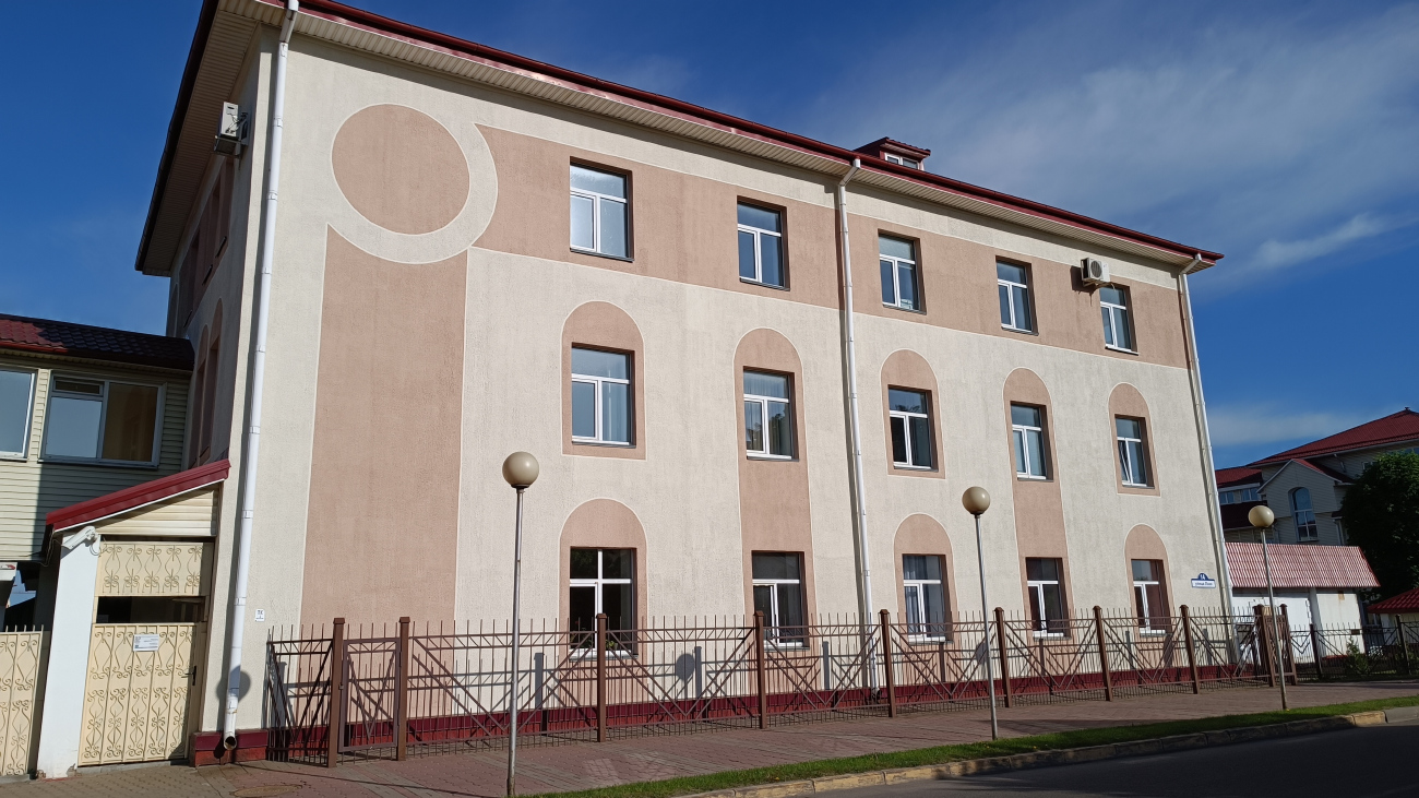 Мінск, Улица Лазо, 14 / Улица Огарёва, 5