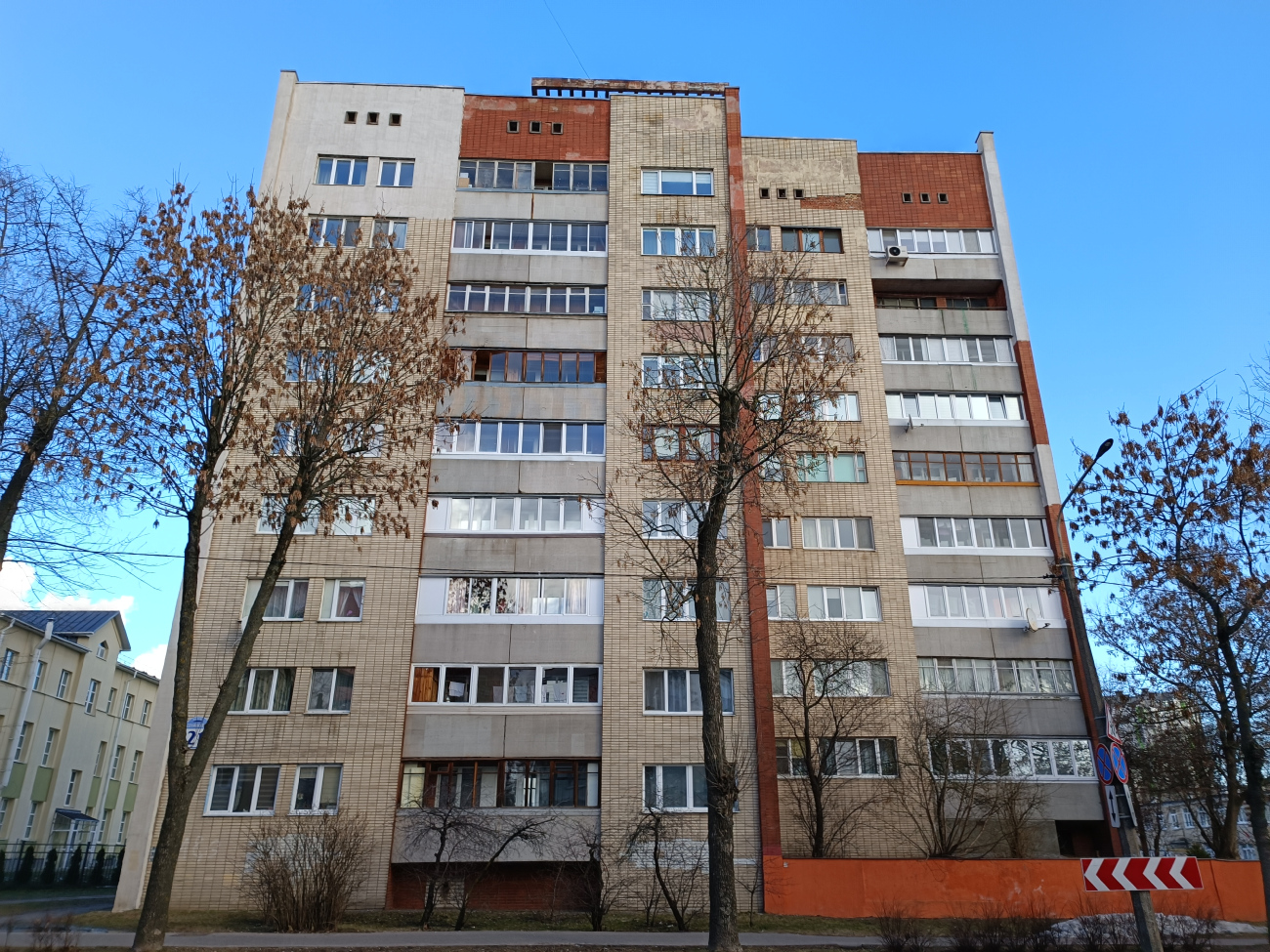 Минск, Улица Серафимовича, 21
