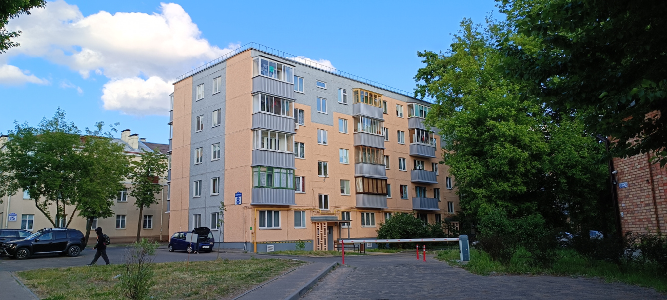 Минск, Улица Серафимовича, 8