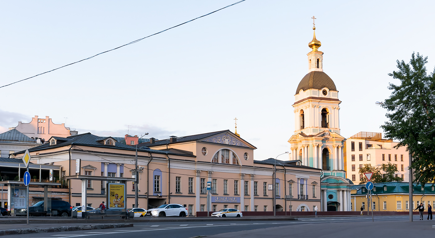 Moskau, Яузская улица, 1/15 стр. 3; Яузская улица, 1/15 стр. 5; Яузская улица, 1а стр. 11