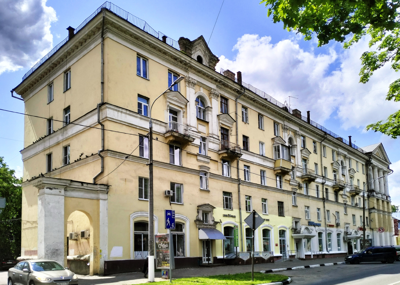 Электросталь, Советская улица, 12 / Улица Николаева, 1
