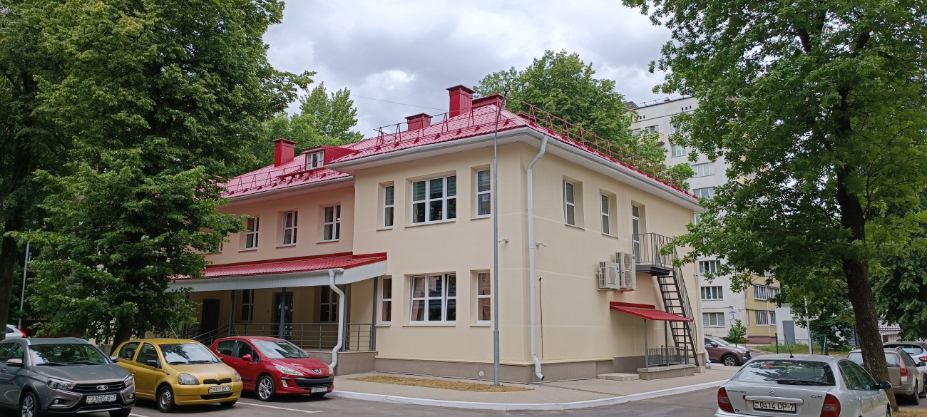 Минск, 1-й Фабричный переулок, 2 / Фабричная улица, 8