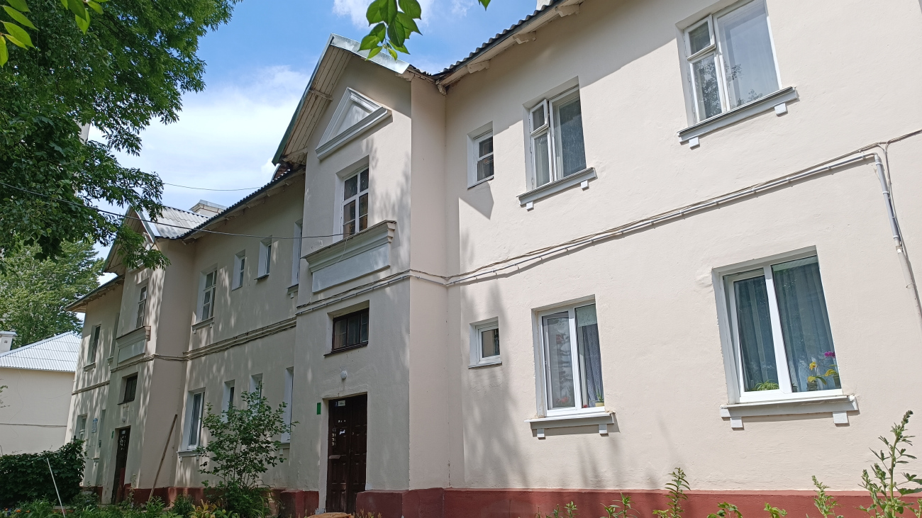 Минск, Улица Воронянского, 46 / 1-й переулок Жуковского, 2