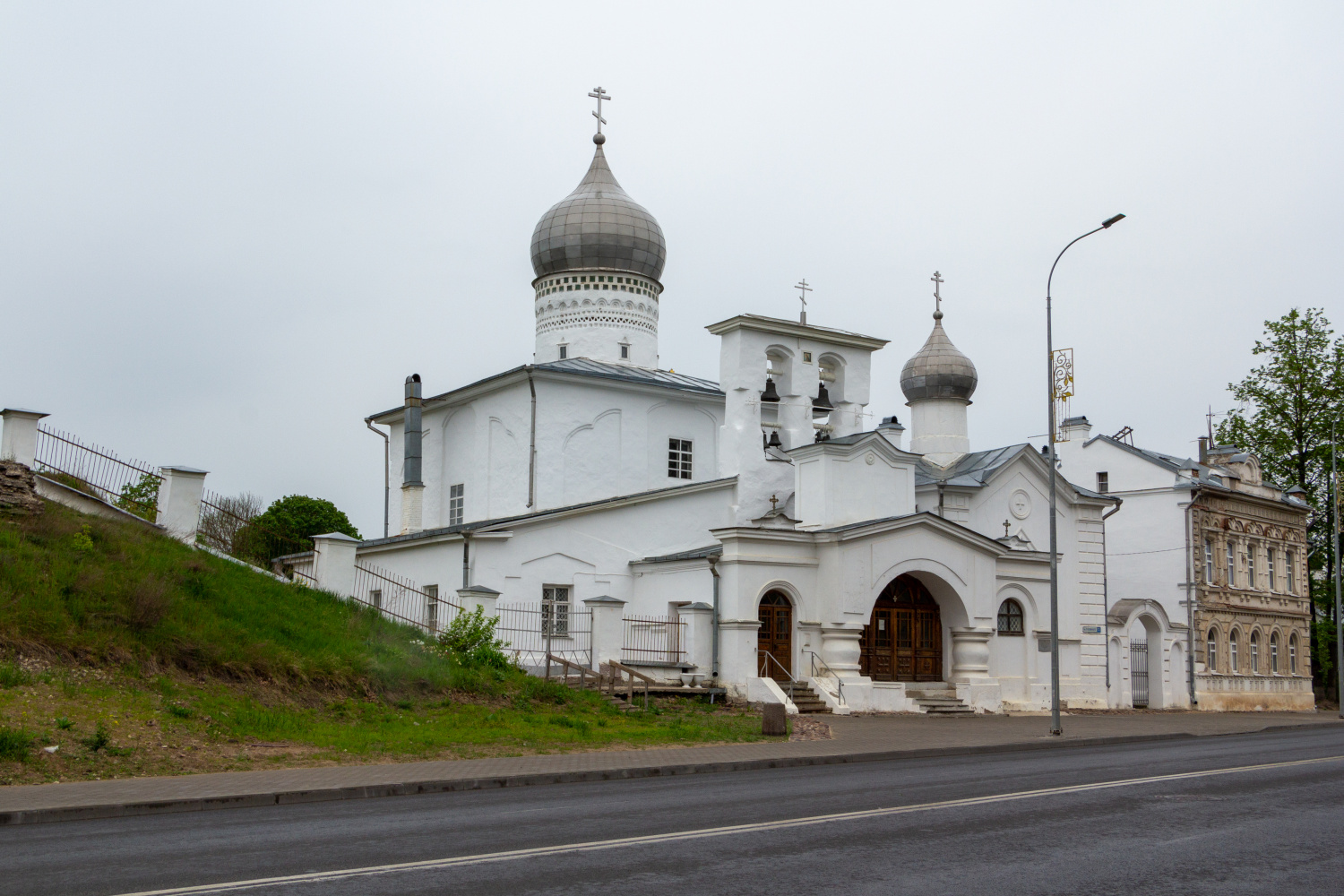 Псков, Улица Леона Поземского, 53; Улица Леона Поземского, 51