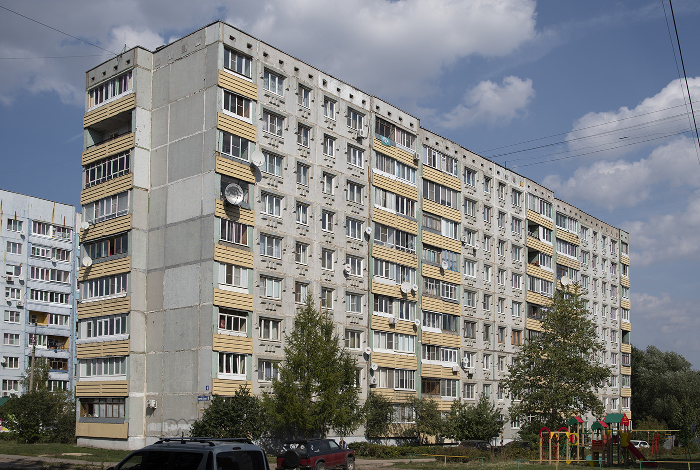Новомосковск, Улица Генерала Белова, 8