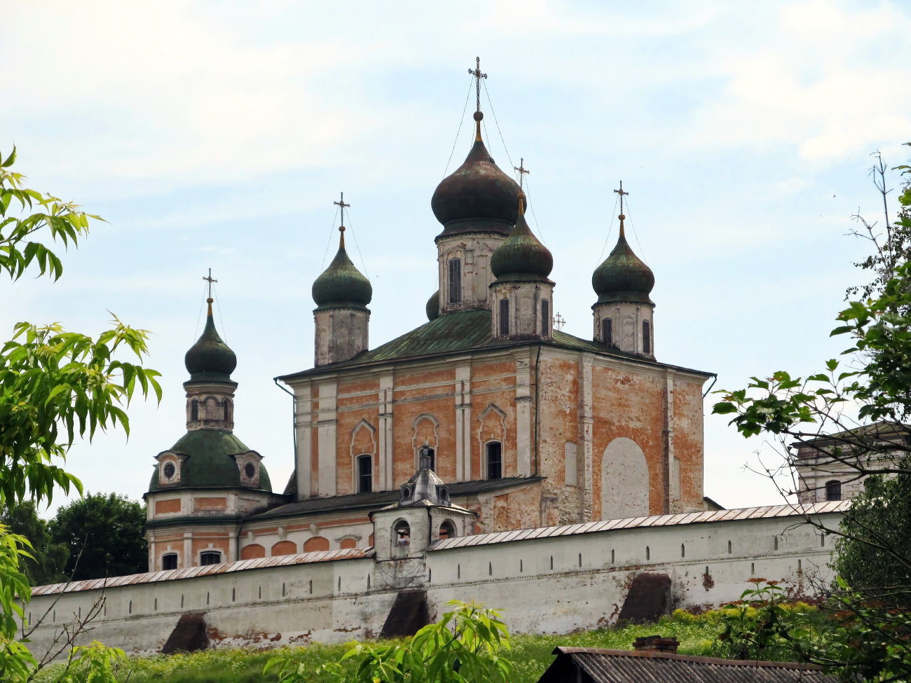 Переславль-Залесский, Музейный переулок, 4 Успенский собор; Музейный переулок, 4 звонница