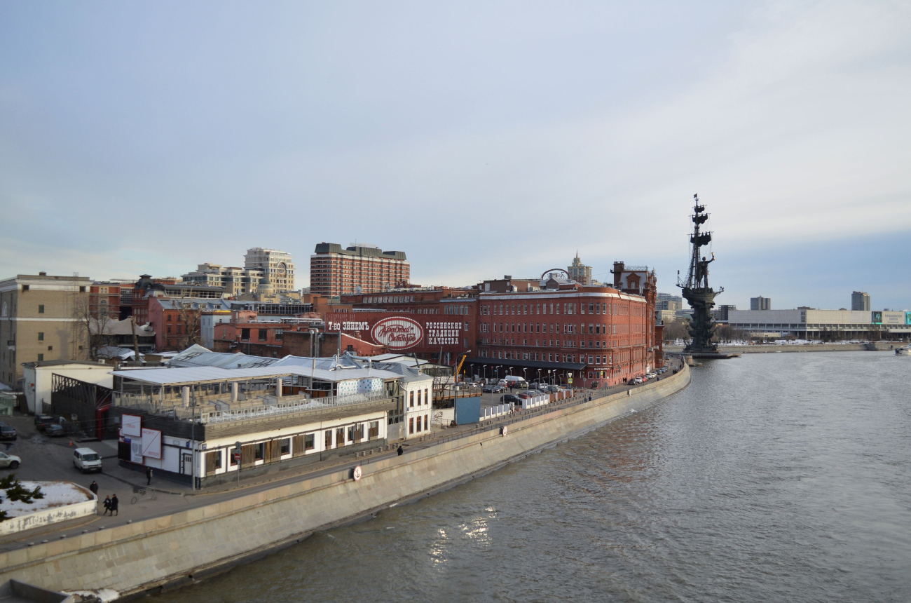 Москва, Берсеневская набережная, 12 стр. 1; Берсеневская набережная, 14 стр. 5; Берсеневская набережная, 8 стр. 1